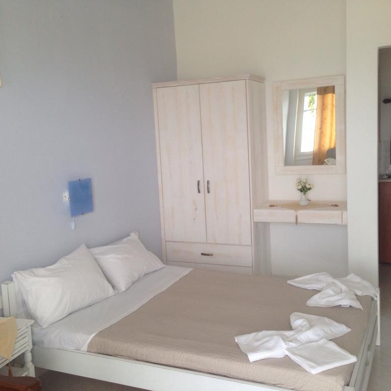 Κalamitsi Rooms&Apartments Κίμωλος Εξωτερικό φωτογραφία